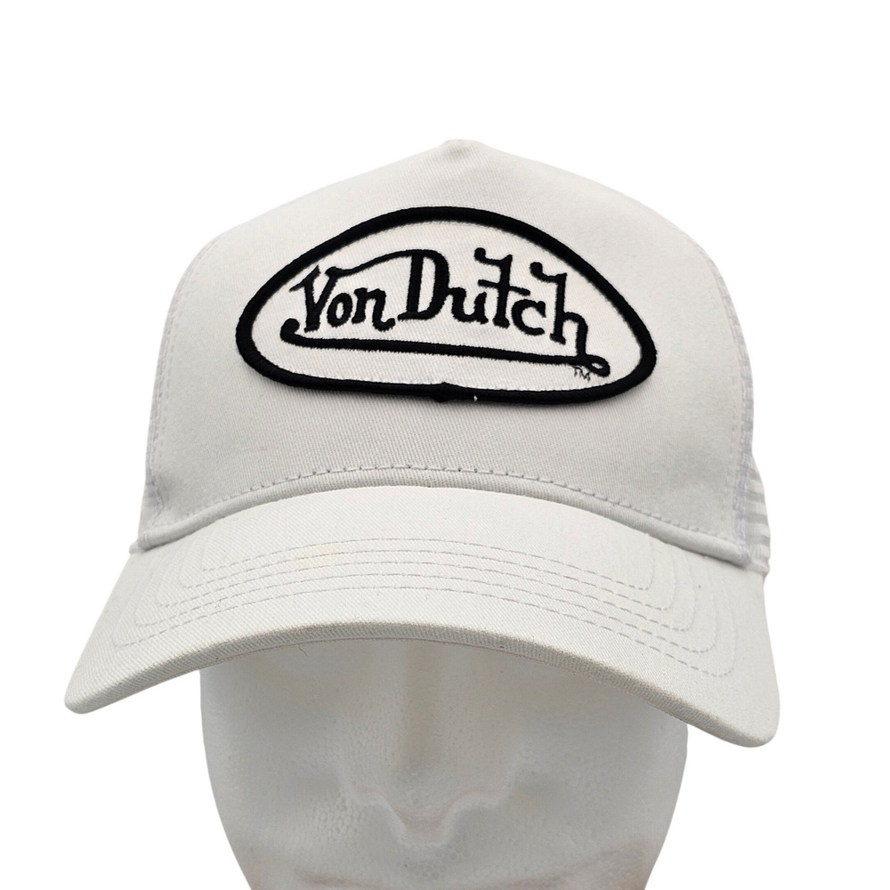 Von Dutch Classic White Trucker Hat Embroidered Logo Mesh‎ Back Snapback OS